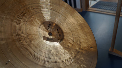21" Nefertiti 1952g w/Rivets