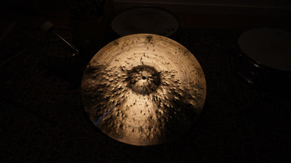 21" Nefertiti 1952g w/Rivets