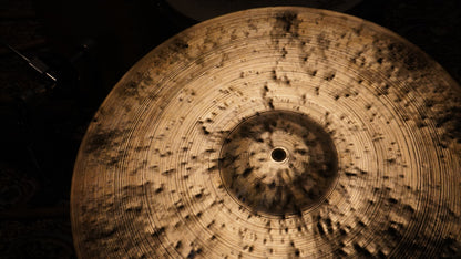 21" Nefertiti 1952g w/Rivets