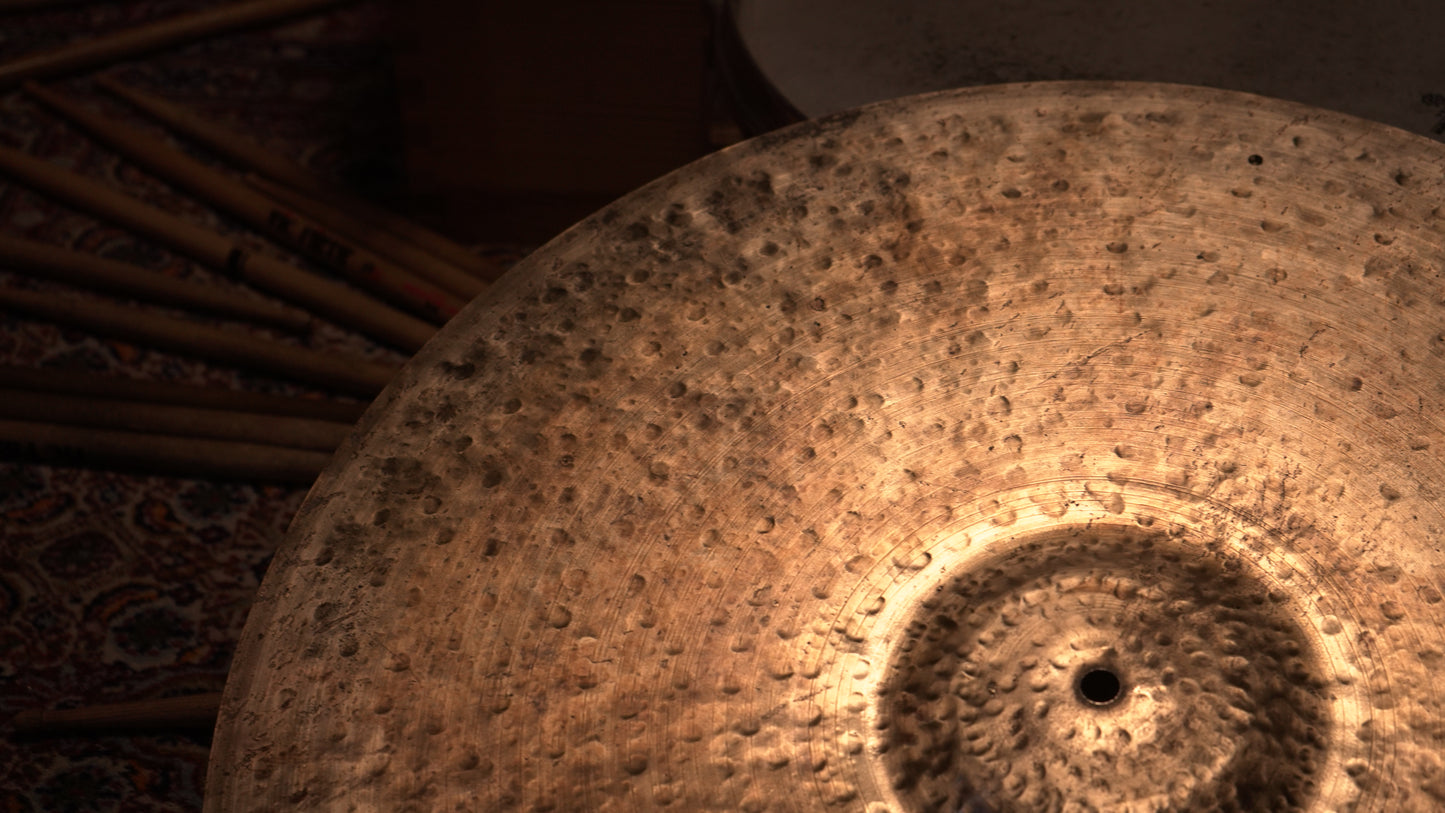 23" Gregory Hutchinson Signature Series 2730g