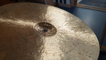 23" Gregory Hutchinson Signature Series 2704g