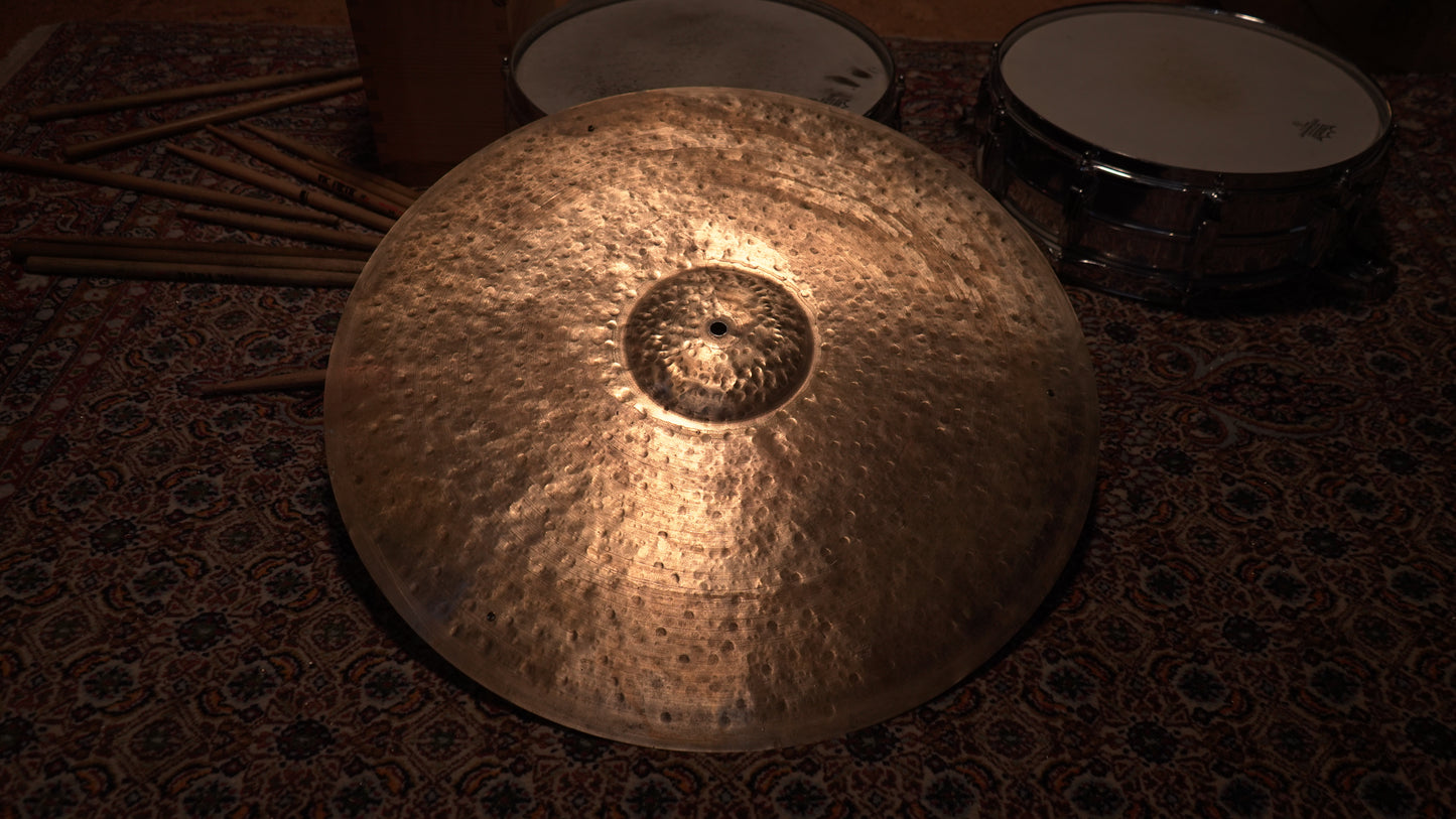 23" Gregory Hutchinson Signature Series 2704g