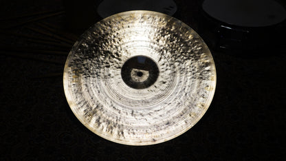 21" Gregory Hutchinson Signature Series 2243g
