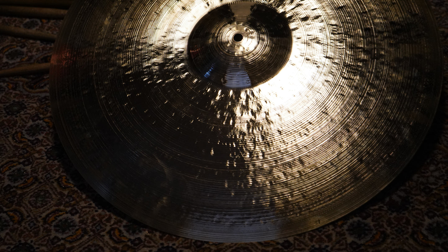 21" Gregory Hutchinson Signature Series 2243g