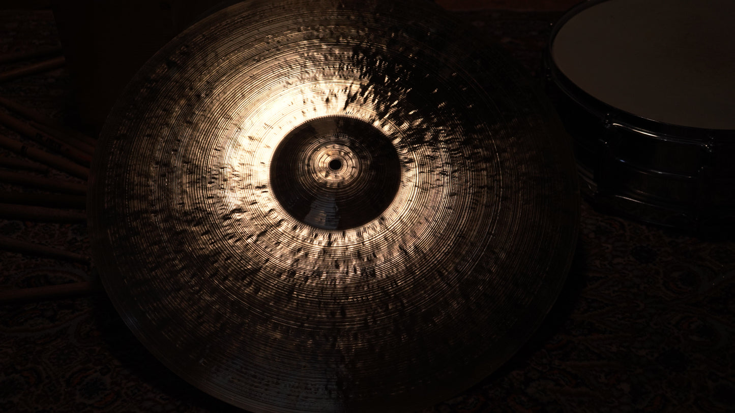 21" Gregory Hutchinson Signature Series 2243g