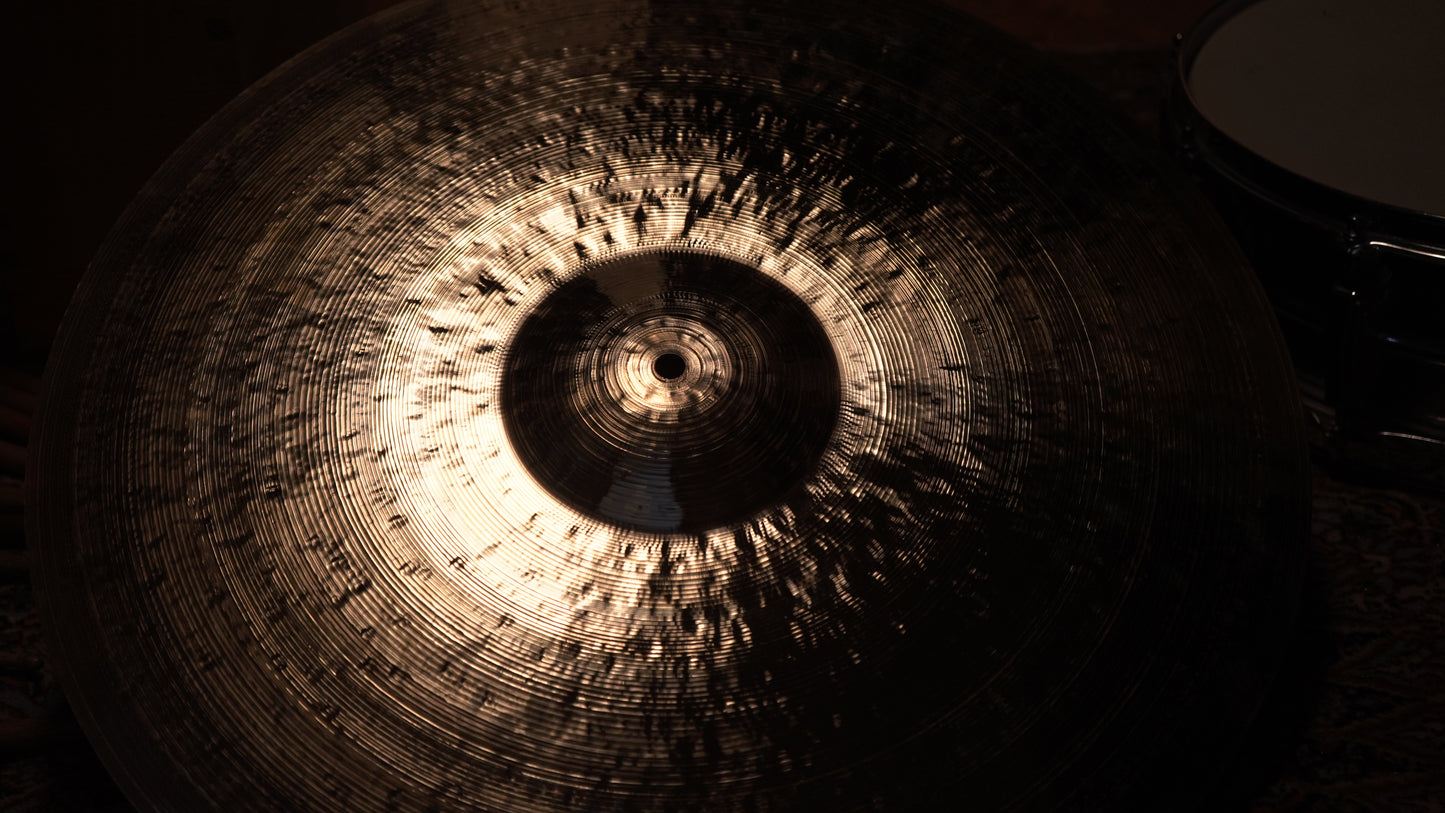 21" Gregory Hutchinson Signature Series 2243g