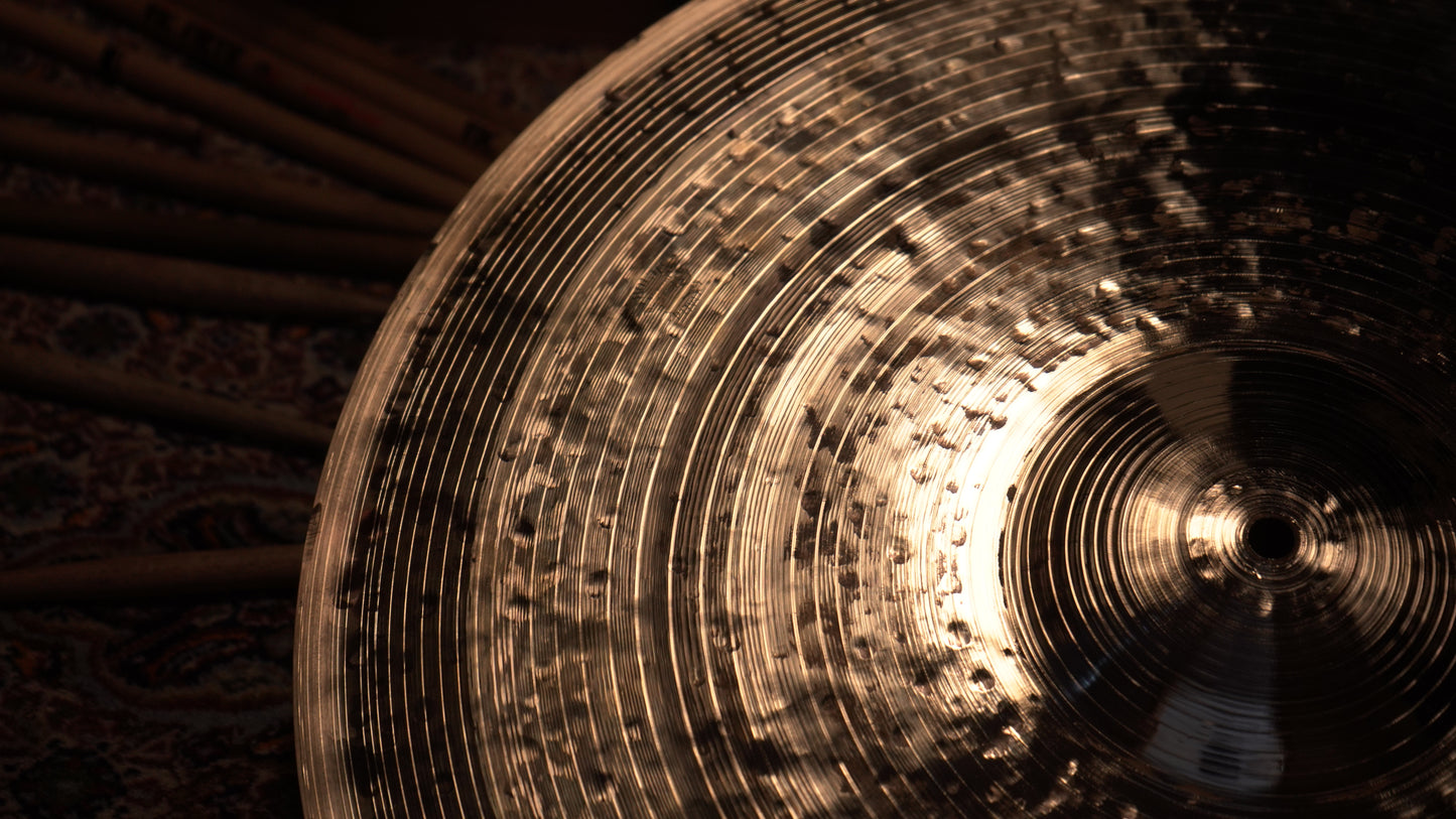 21" Gregory Hutchinson Signature Series 2180g