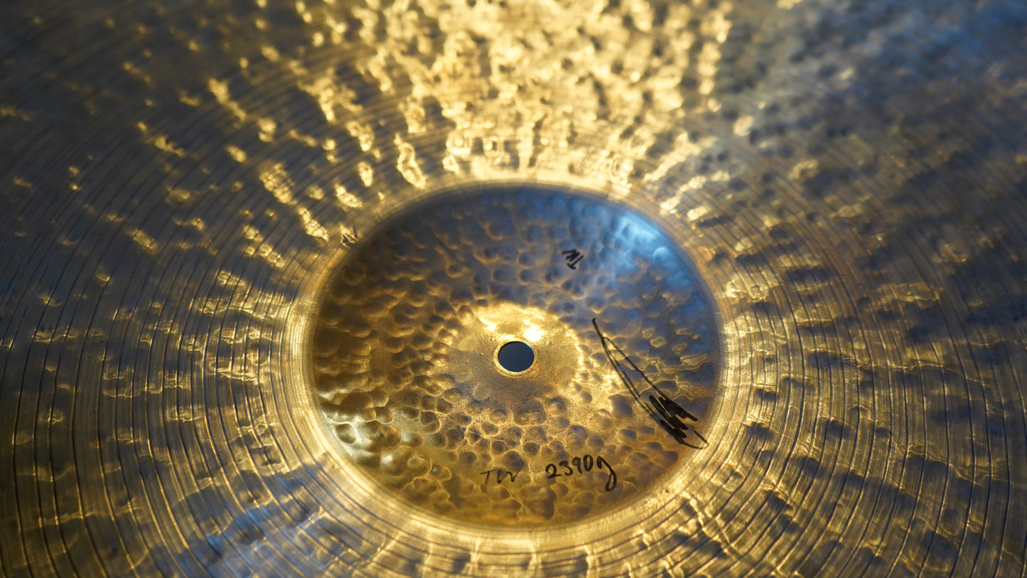 22" TW Tribute 2390g
