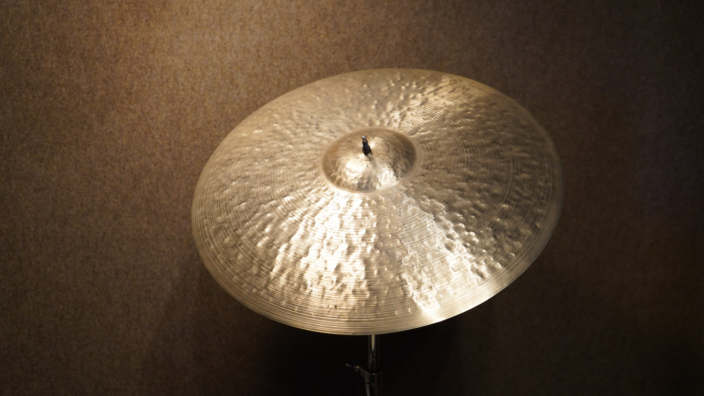22" TW Tribute 2390g