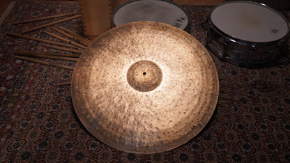 23" Gregory Hutchinson Signature Series 2777g