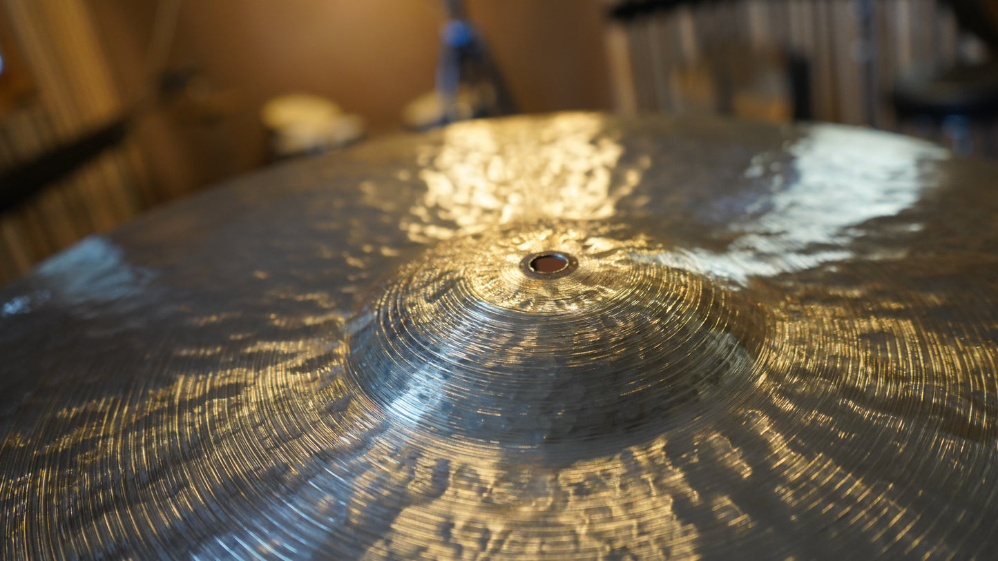 22" TW Tribute 2399g