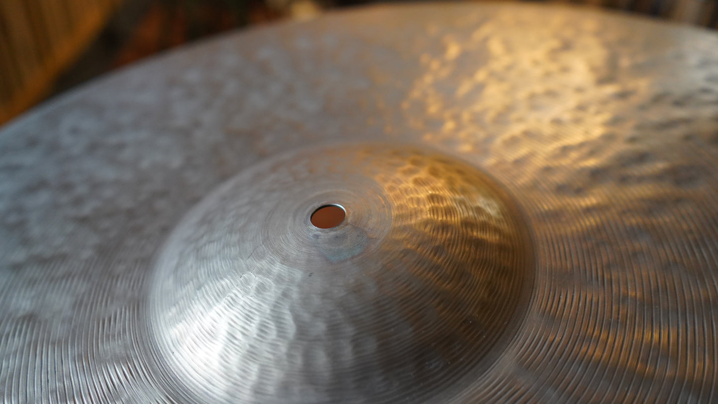 22" TW Tribute 2273g