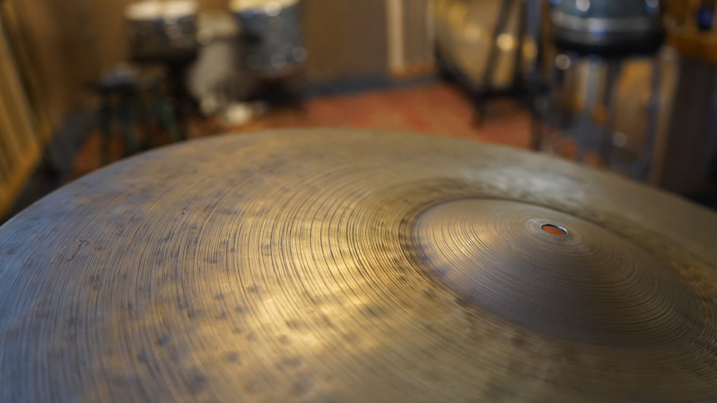 22" Nefertiti 2452g
