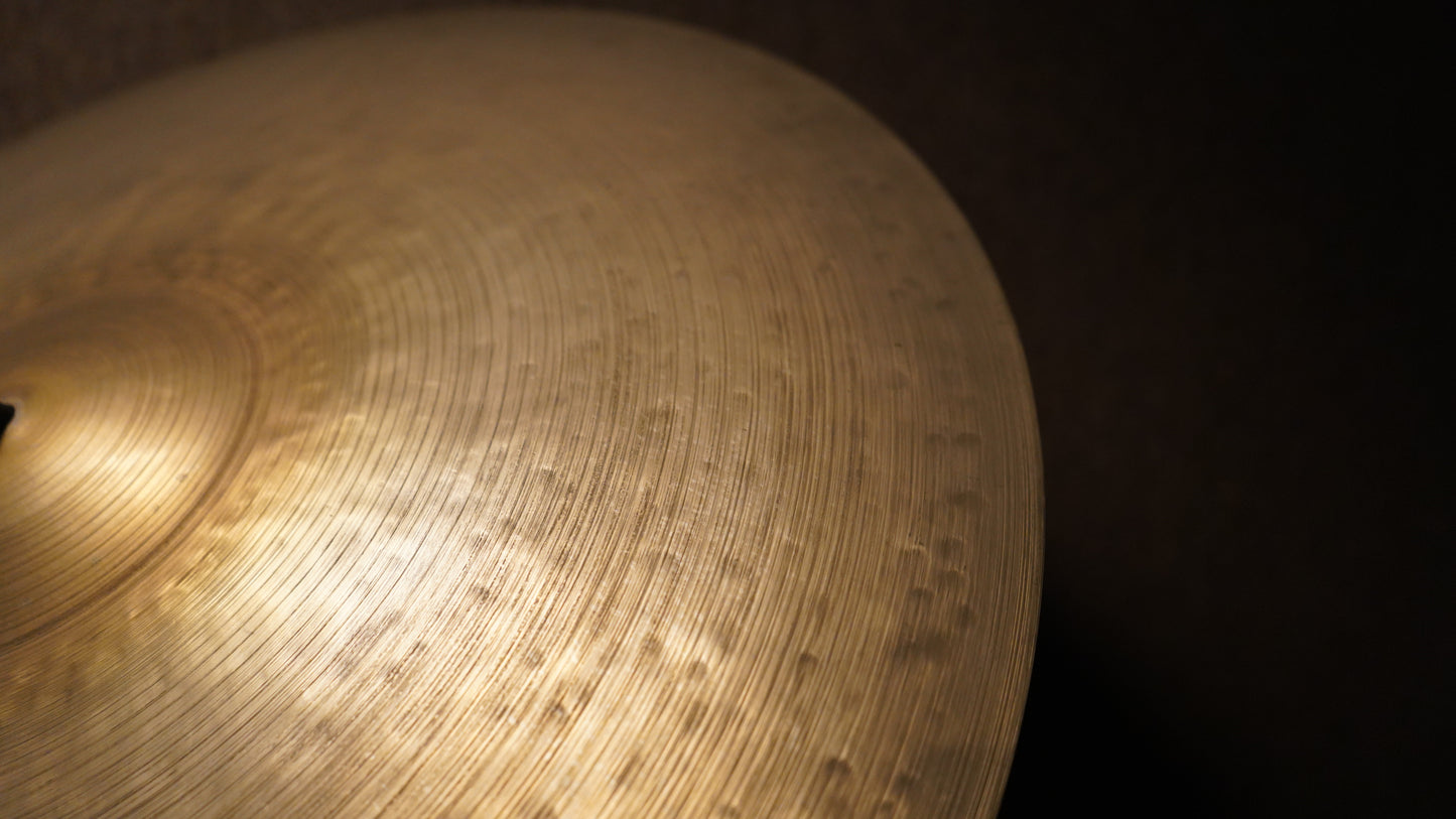 22" Nefertiti 2452g
