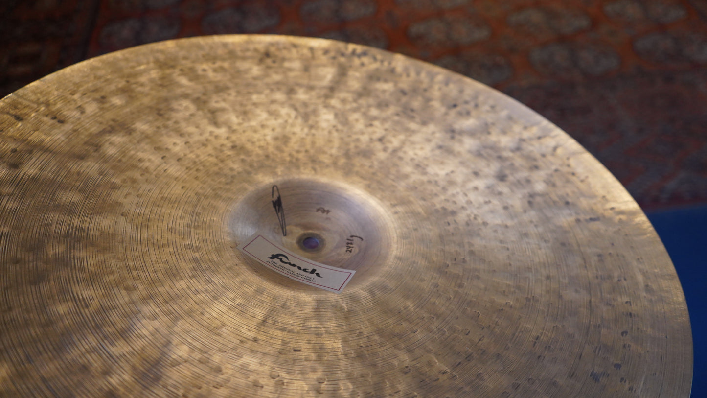 22" Nefertiti 2421g