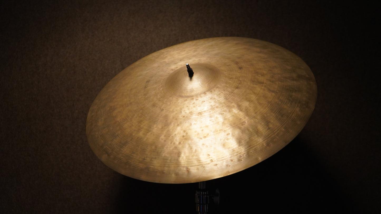 22" Nefertiti 2421g