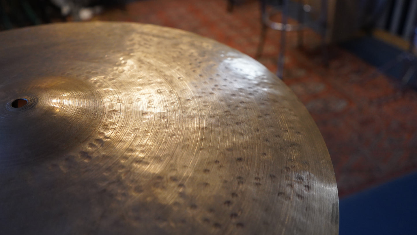 22" Nefertiti 2447g