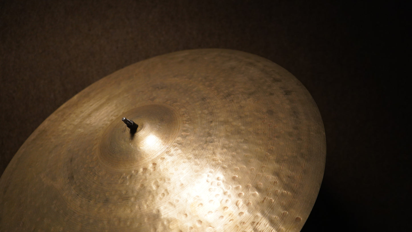 22" Nefertiti 2447g