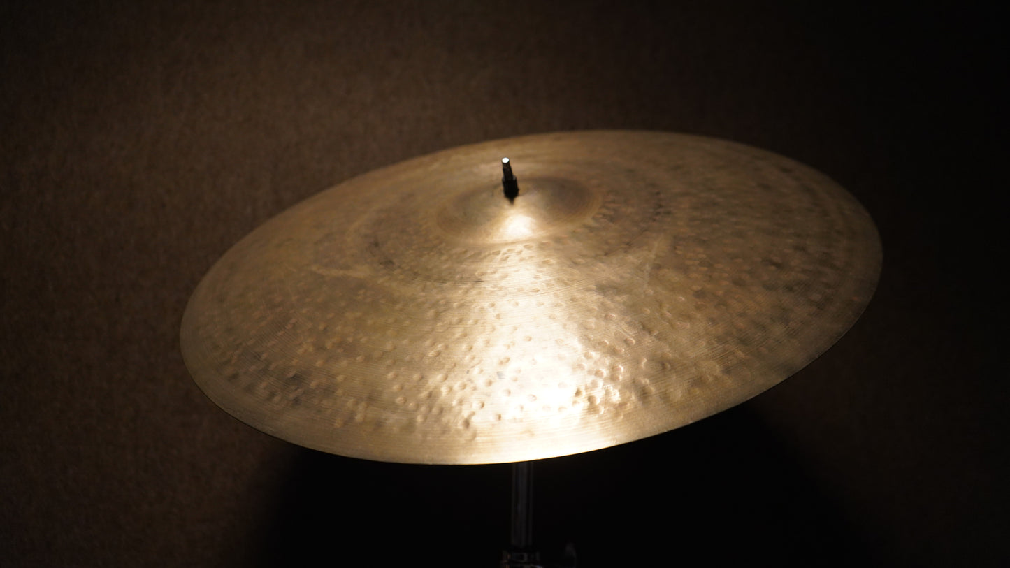 22" Nefertiti 2447g