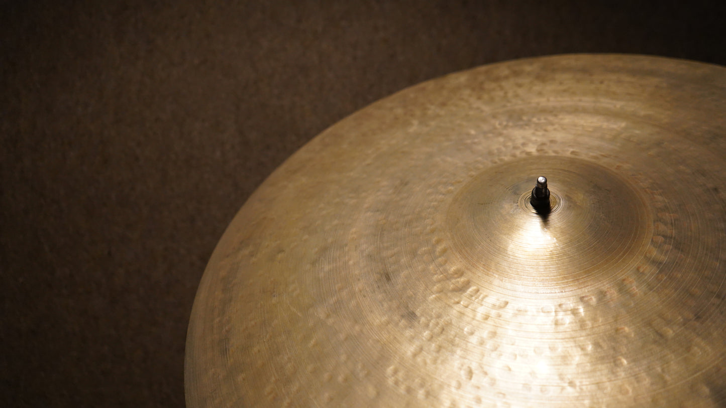 22" Nefertiti 2447g