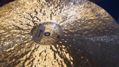 22" Nefertiti 2380g
