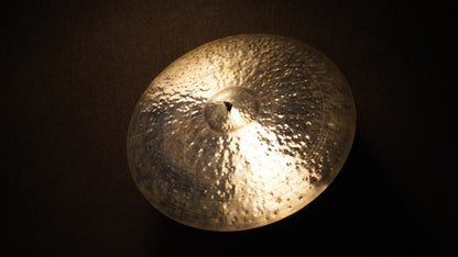 22" Nefertiti 2380g
