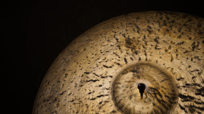 22" Nefertiti 2380g