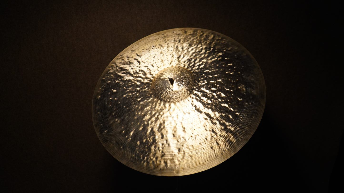 22" TW Tribute 2348g