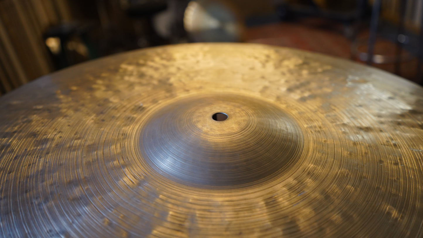 22" TW Tribute 2342g