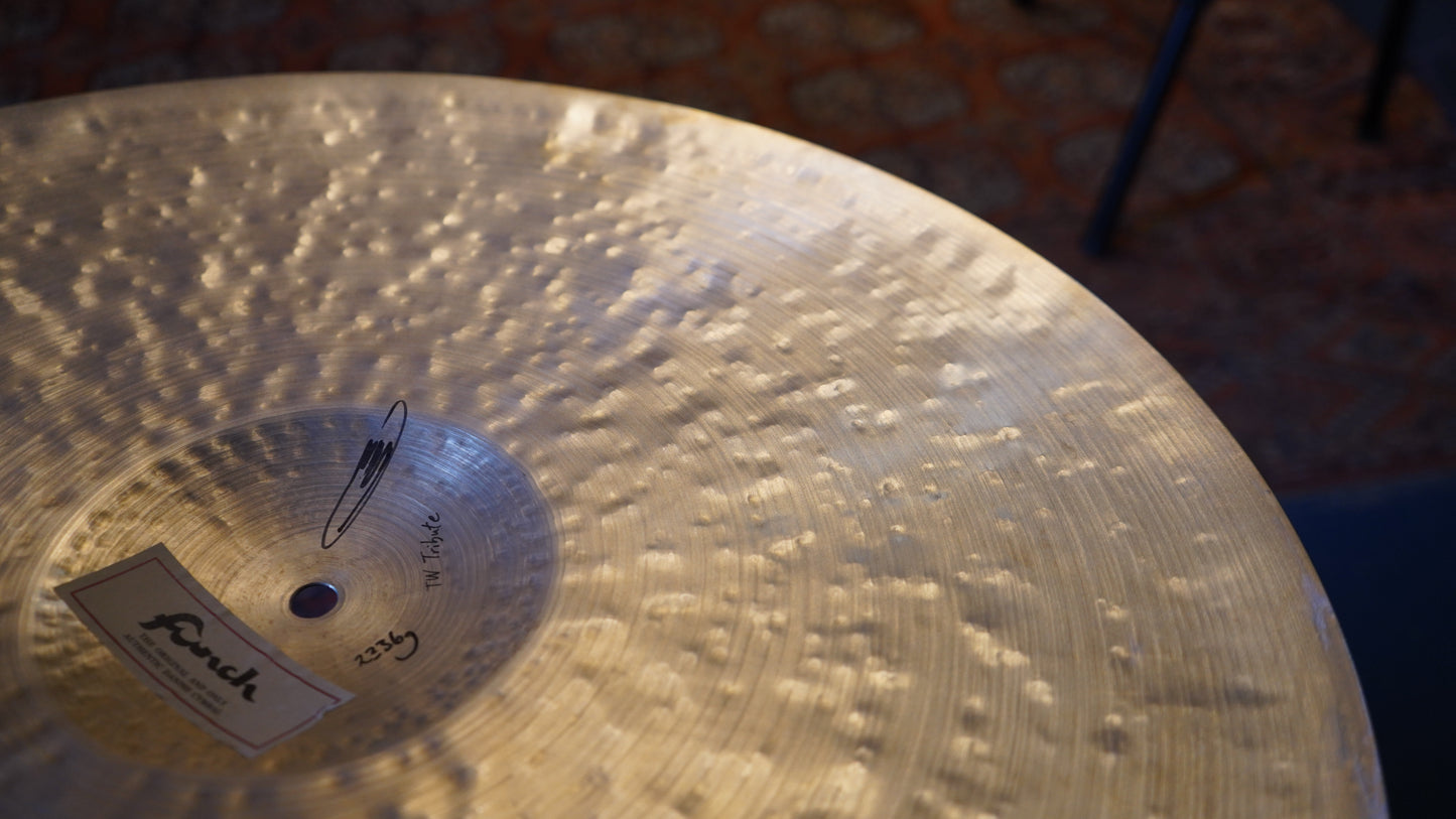 22" TW Tribute 2336