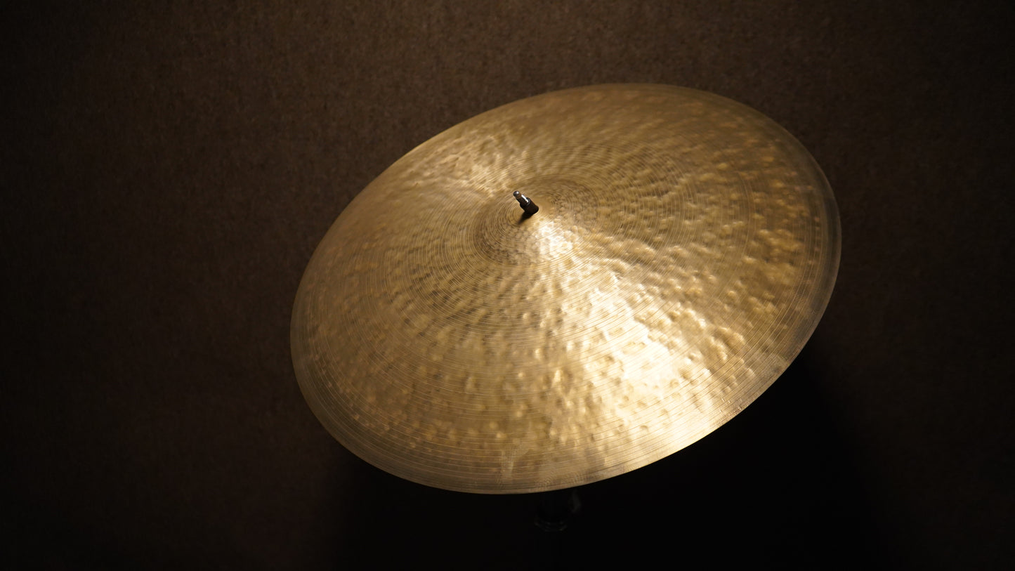 22" Nefertiti 2307g