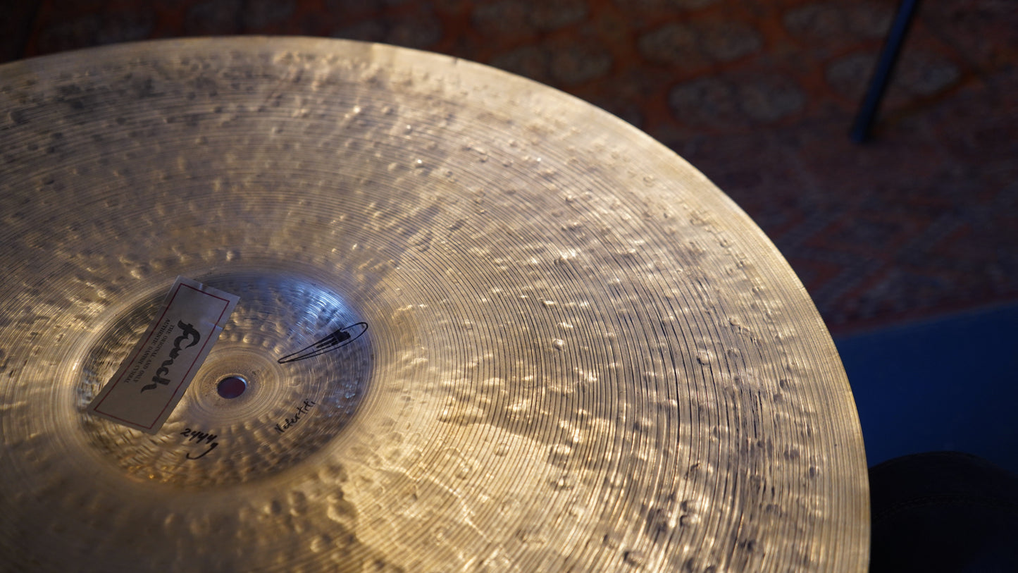 22" Nefertiti 2444g