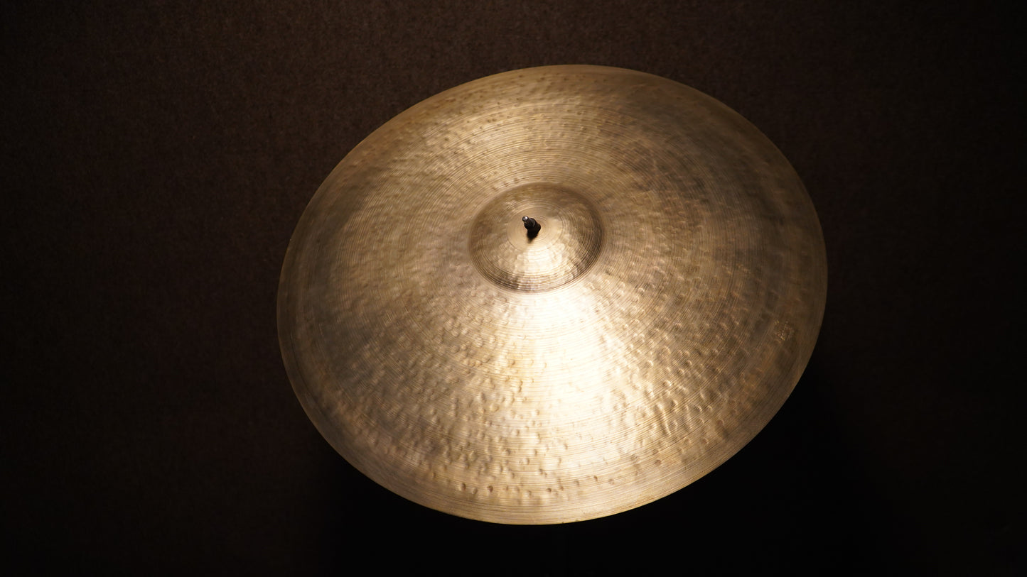 22" Nefertiti 2444g