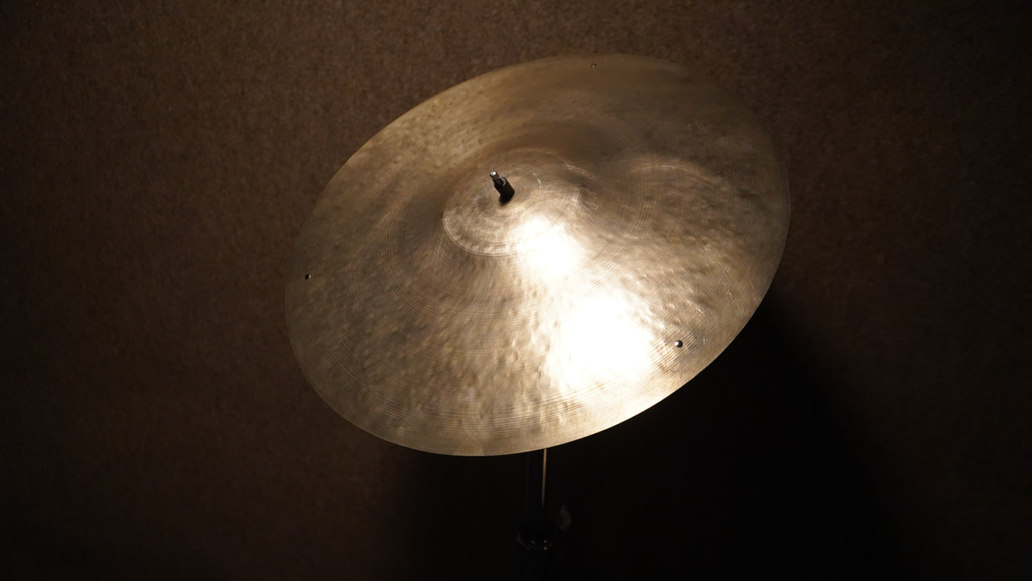 18" Hand Formed Big Bell 1557g