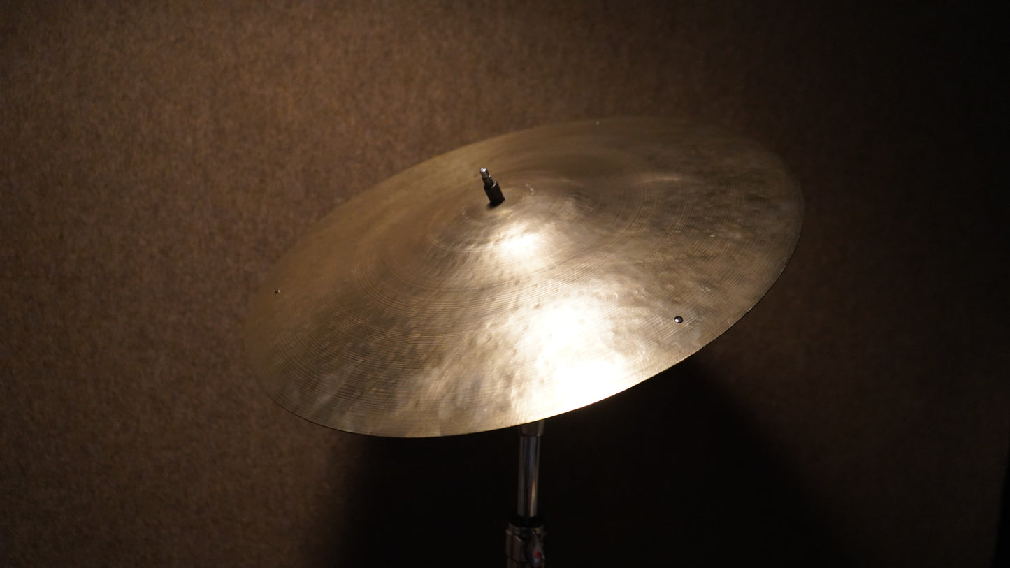 18" Hand Formed Big Bell 1557g