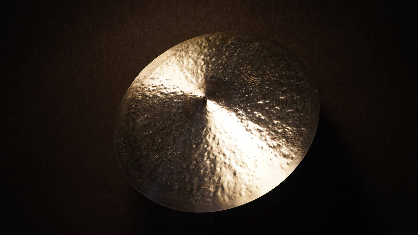 22" Nefertiti 2327g