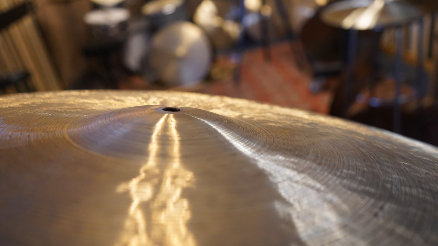 23" Nefertiti CB 2511g