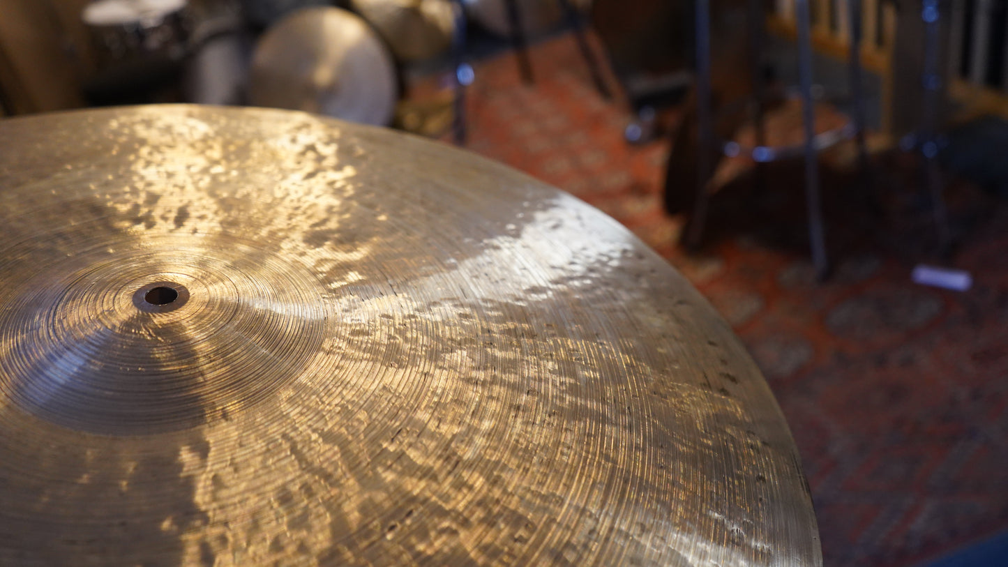 23" Nefertiti CB 2511g