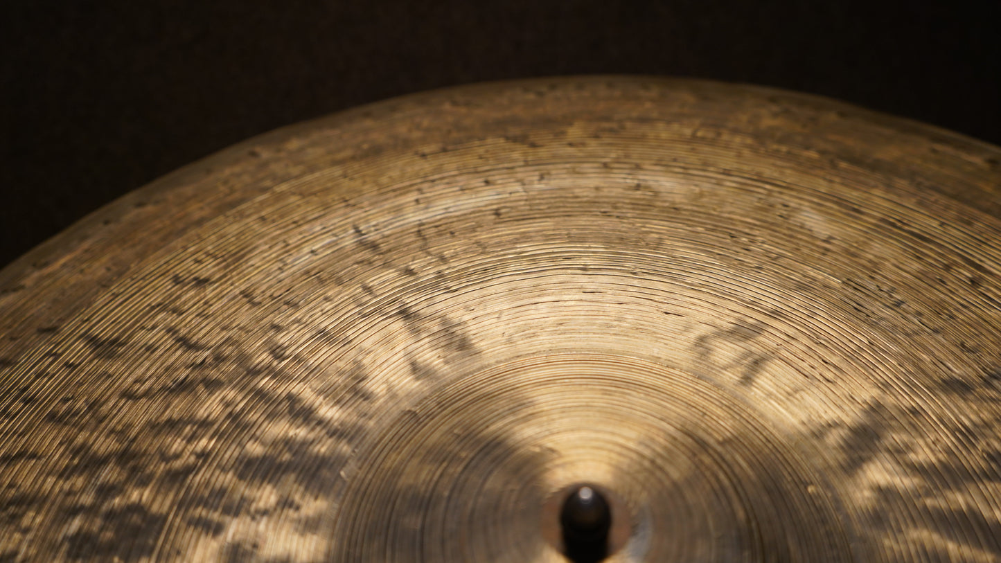 23" Nefertiti CB 2511g