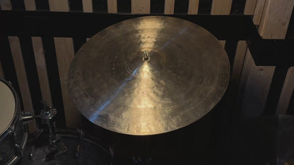 20" Nefertiti 1686g (Dry)